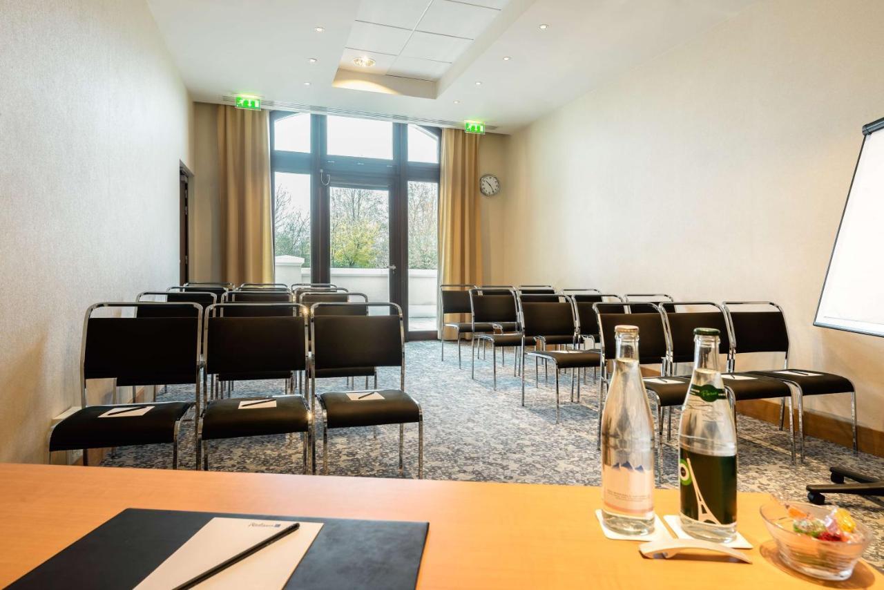 Radisson Blu Hotel Paris, Marne-La-Vallee Magny-le-Hongre Exterior foto Meeting room